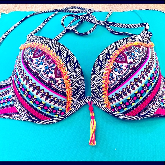 Shade & Shore Other - Like NEW bikini top size 34 C pink/white